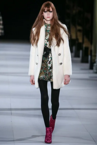 Look 8